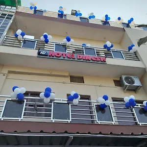  Hotel Dinesh India