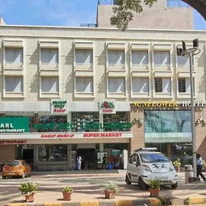 ** Hotel Sunflower India