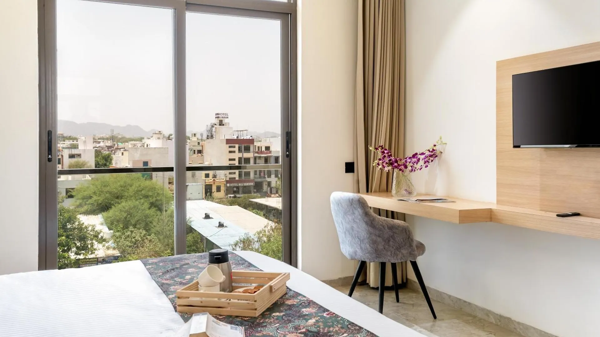 7 Rays Hotel Udaipur